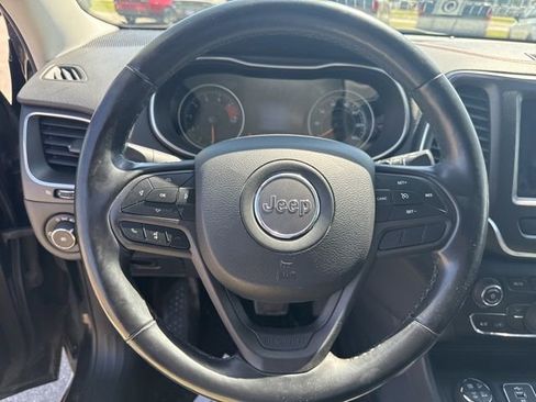 Used 2020 Jeep Cherokee Trailhawk w/ Cold Weather Group AWD/4WD image 16