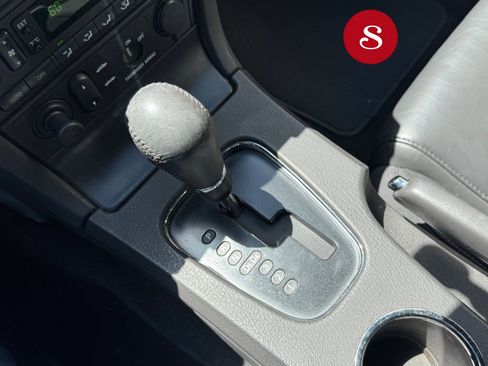 Used 2002 Ford Thunderbird RWD image 19