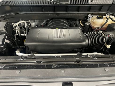Used 2024 Chevrolet Silverado 1500 High Country AWD/4WD image 6