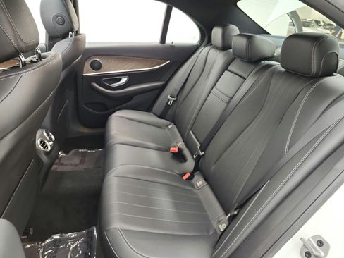 Used 2021 Mercedes-Benz E 350 Sedan image 13