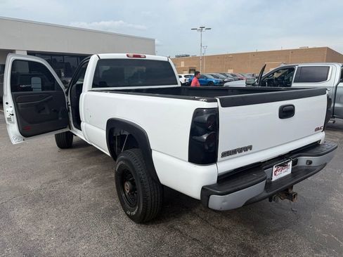 Used 2007 GMC Sierra 2500 W/T RWD image 7