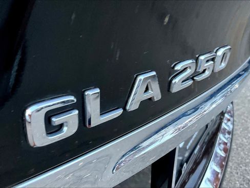 Used 2018 Mercedes-Benz GLA 250 image 9