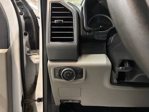Used 2021 Ford F250 XLT w/ Camper Package AWD/4WD image 16