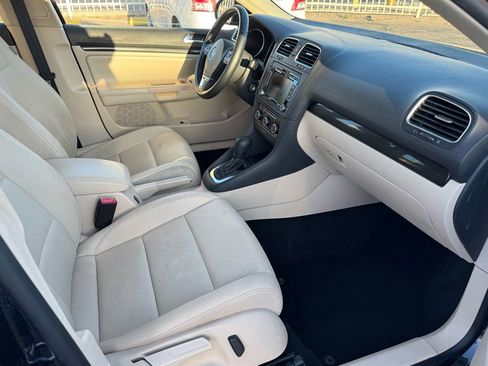 Used 2014 Volkswagen Jetta SE image 12