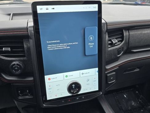 Used 2022 Ford Expedition Max Limited image 31