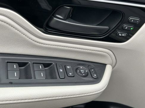 Used 2025 Honda Odyssey Touring image 21