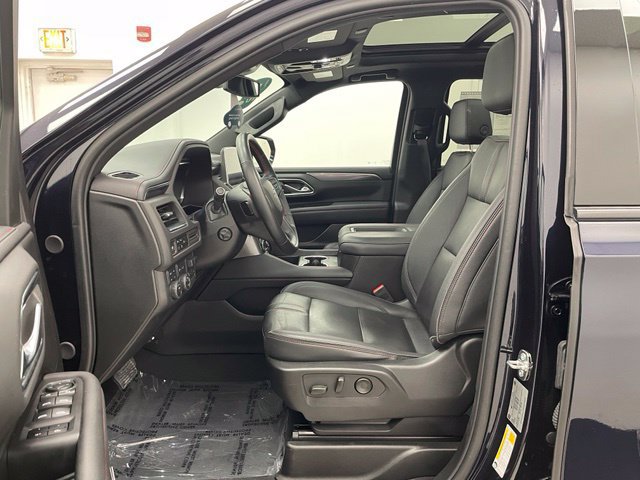 Used 2023 Chevrolet Suburban RST w/ Luxury Package AWD/4WD image 15