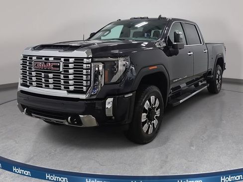 Used 2024 GMC Sierra 2500 Denali w/ Technology Package AWD/4WD image 1