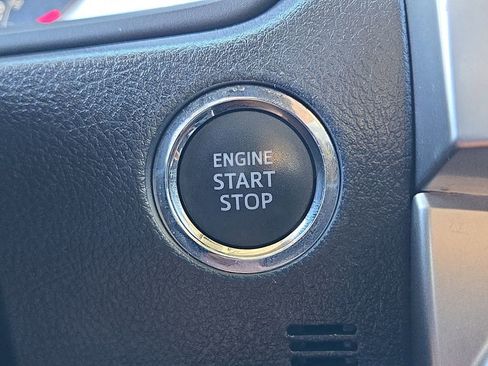 Used 2022 Toyota 4Runner SR5 Premium image 24