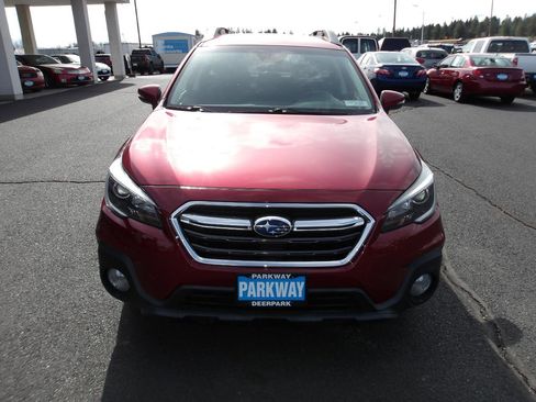 Used 2018 Subaru Outback 2.5i Premium AWD/4WD image 8