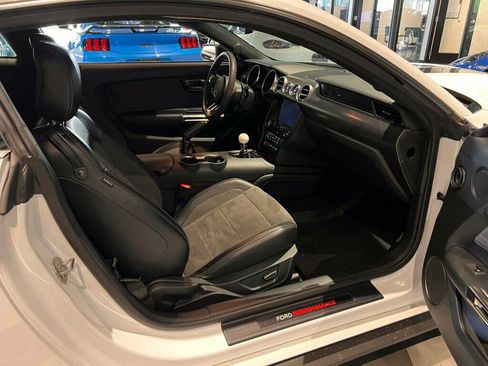 Used 2019 Ford Mustang Shelby GT350 w/ Technology Package image 24