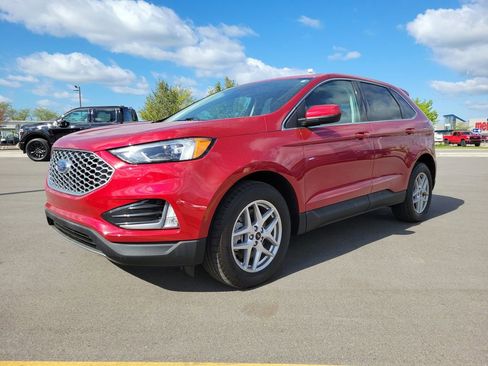 Used 2024 Ford Edge SEL w/ Convenience Package AWD/4WD image 2
