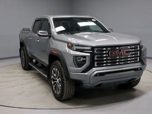 Used 2023 GMC Canyon Denali image 1