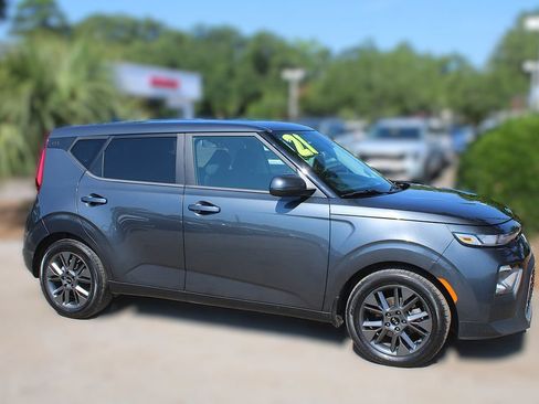 Used 2021 Kia Soul S FWD image 4