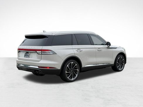 Used 2020 Lincoln Aviator Reserve w/ Equipment Group 202A AWD/4WD image 8