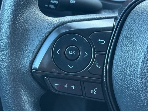 Used 2020 Toyota RAV4 XLE w/ All Weather Liner Package FWD image 36