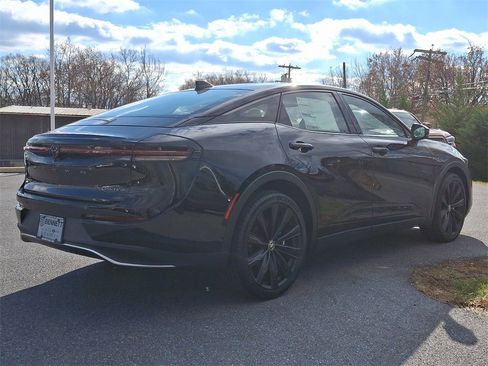 New 2025 Toyota Crown Nightshade image 5