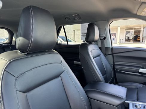 Certified 2023 Ford Explorer XLT w/ Equipment Group 202A image 14