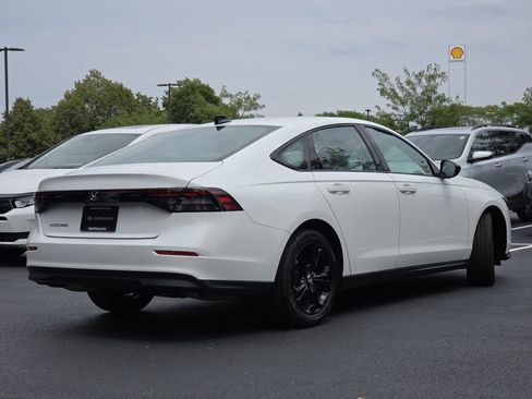 Certified 2025 Honda Accord SE image 20