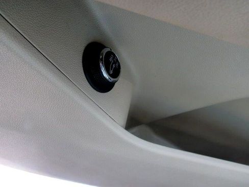 Used 2019 Cadillac XT5 AWD image 32