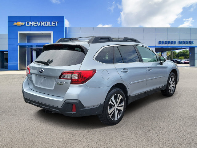 Used 2019 Subaru Outback 2.5i Limited AWD/4WD image 4
