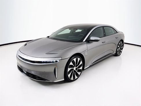Used 2022 Lucid Air Grand Touring image 3