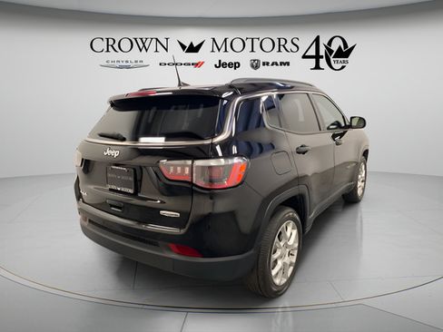 Used 2023 Jeep Compass Latitude AWD/4WD image 6