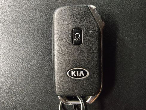 Used 2021 Kia Sorento S w/ Panoramic Sunroof Package AWD/4WD image 32