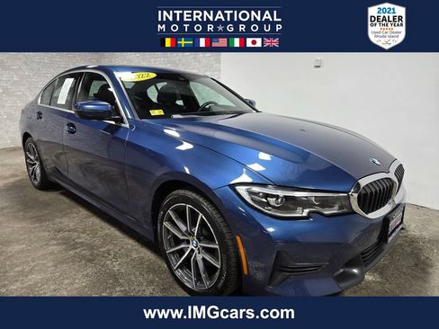 Used 2022 BMW 330i xDrive Sedan w/ Driving Assistance Package AWD/4WD image 1