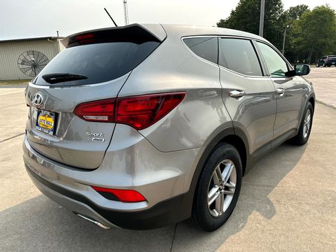 Used 2018 Hyundai Santa Fe Sport image 7
