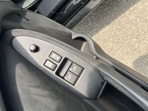 Used 2011 Nissan 370Z Touring RWD image 15