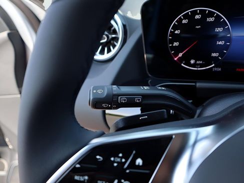 New 2026 Mercedes-Benz GLA 250 4MATIC image 36