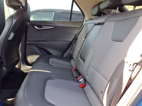 Certified 2024 Kia Niro EX FWD image 10
