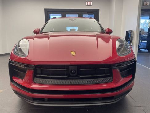 New 2026 Porsche Macan image 25