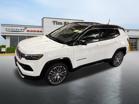 Used 2023 Jeep Compass Limited w/ Elite Group image 9