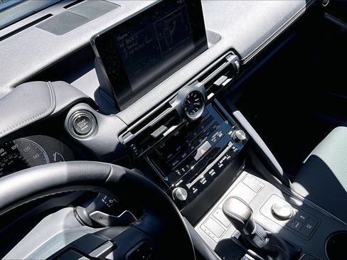 Used 2025 Lexus IS 300 F Sport RWD image 31