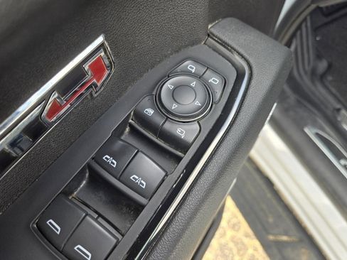 Used 2024 GMC Sierra 1500 AT4 w/ Technology Package AWD/4WD image 19