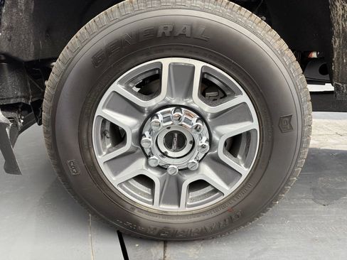 New 2025 Ford F250 XLT w/ 360-Degree Camera Package image 39