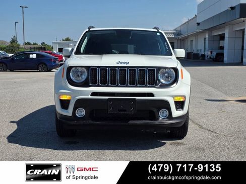 Used 2020 Jeep Renegade Latitude w/ Cold Weather Group AWD/4WD image 2