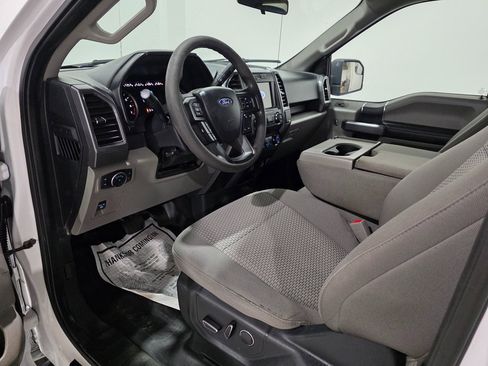 Used 2019 Ford F150 XLT image 17