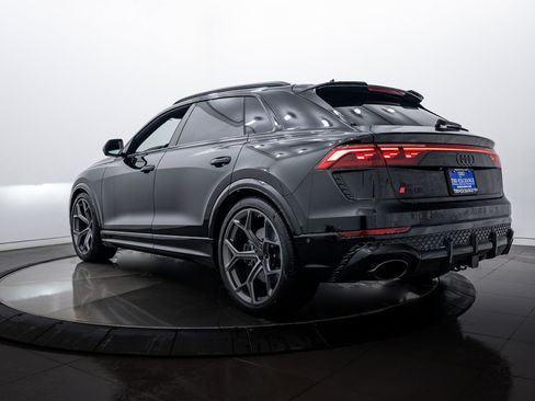 New 2026 Audi RS Q8 performance image 5