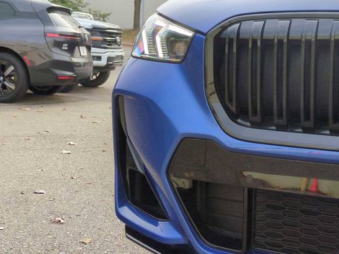 Used 2025 BMW X1 M35i w/ Premium Package image 11