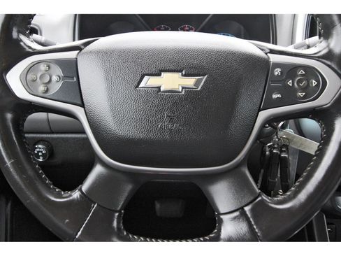 Used 2017 Chevrolet Colorado LT w/ LT Convenience Package RWD image 17