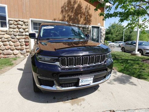 Used 2022 Jeep Grand Cherokee L Limited AWD/4WD image 3
