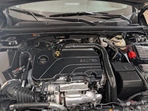 Used 2022 Chevrolet Malibu RS image 22