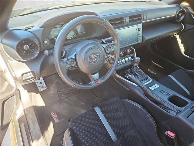 Used 2024 Toyota GR86 Premium w/ Performance Package RWD image 12