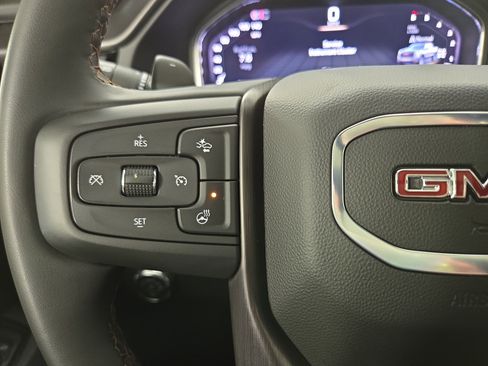 Used 2025 GMC Sierra 1500 AT4 w/ AT4 Premium Package image 15