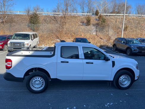 New 2026 Ford Maverick XL image 4