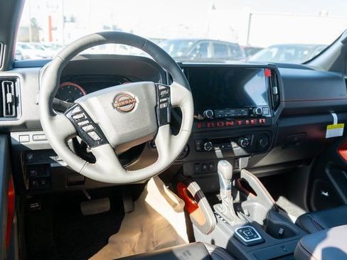 New 2026 Nissan Frontier PRO-4X AWD/4WD image 9