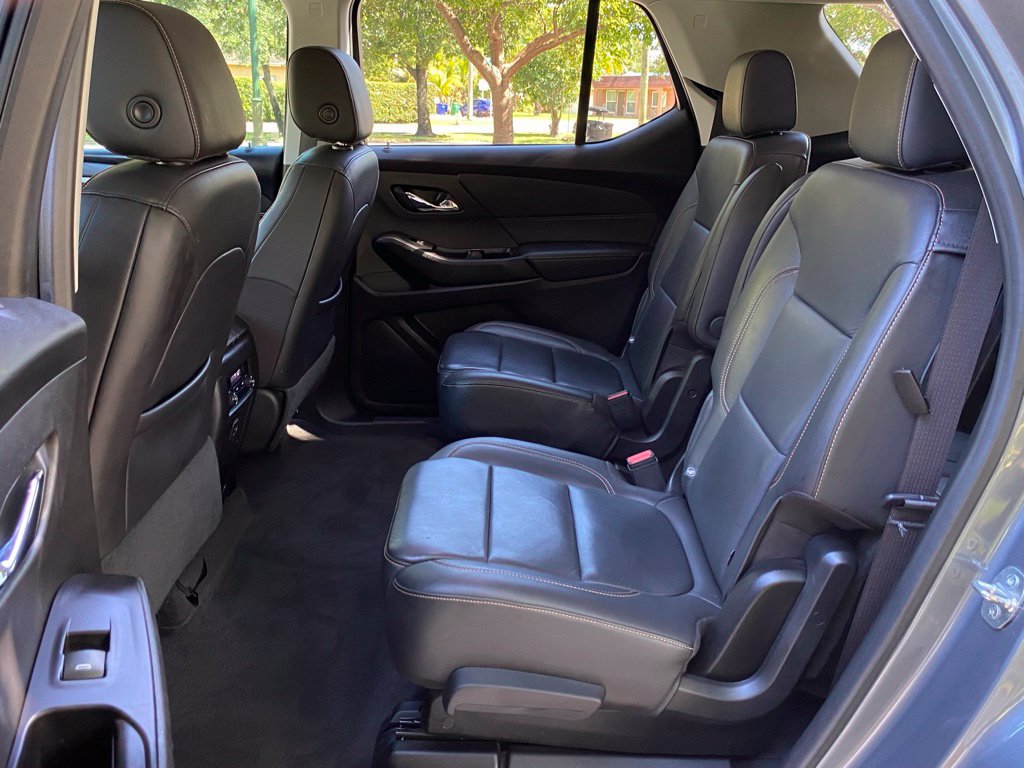 Used 2020 Chevrolet Traverse LT FWD image 16